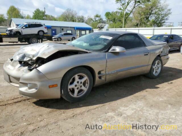 PONTIAC FIREBIRD, 2G2FS22K8X2223639