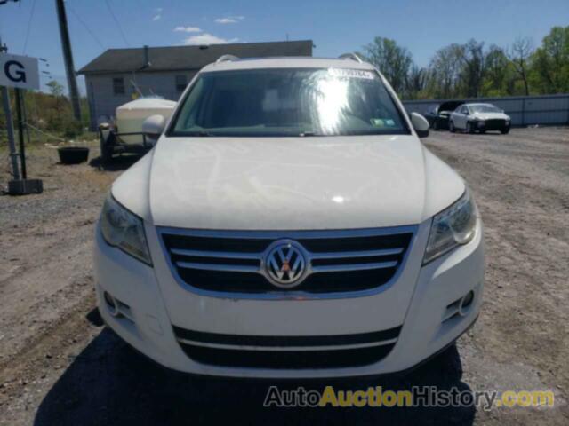 VOLKSWAGEN TIGUAN SE, WVGBV75N59W527481