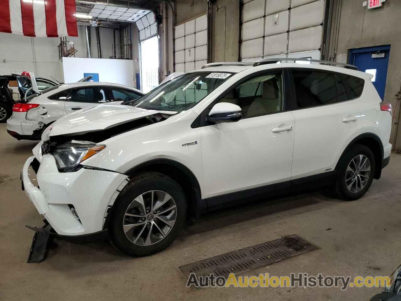 2016 TOYOTA RAV4 XLE, JTMRJREV4GD019506