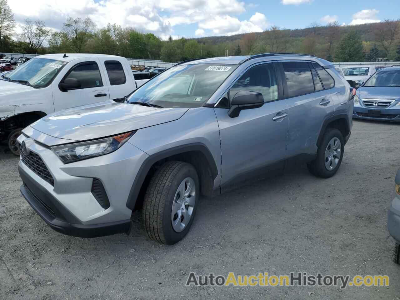 TOYOTA RAV4 LE, 2T3H1RFV6MC134165