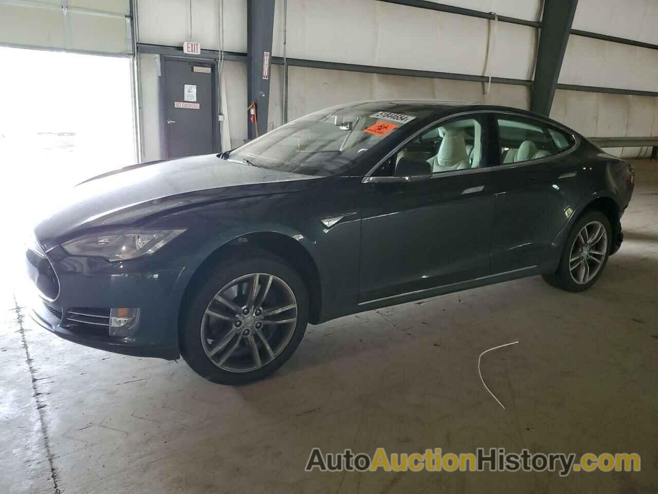 TESLA MODEL S, 5YJSA1H12EFP50565