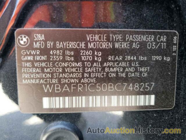 BMW 5 SERIES I, WBAFR1C50BC748257