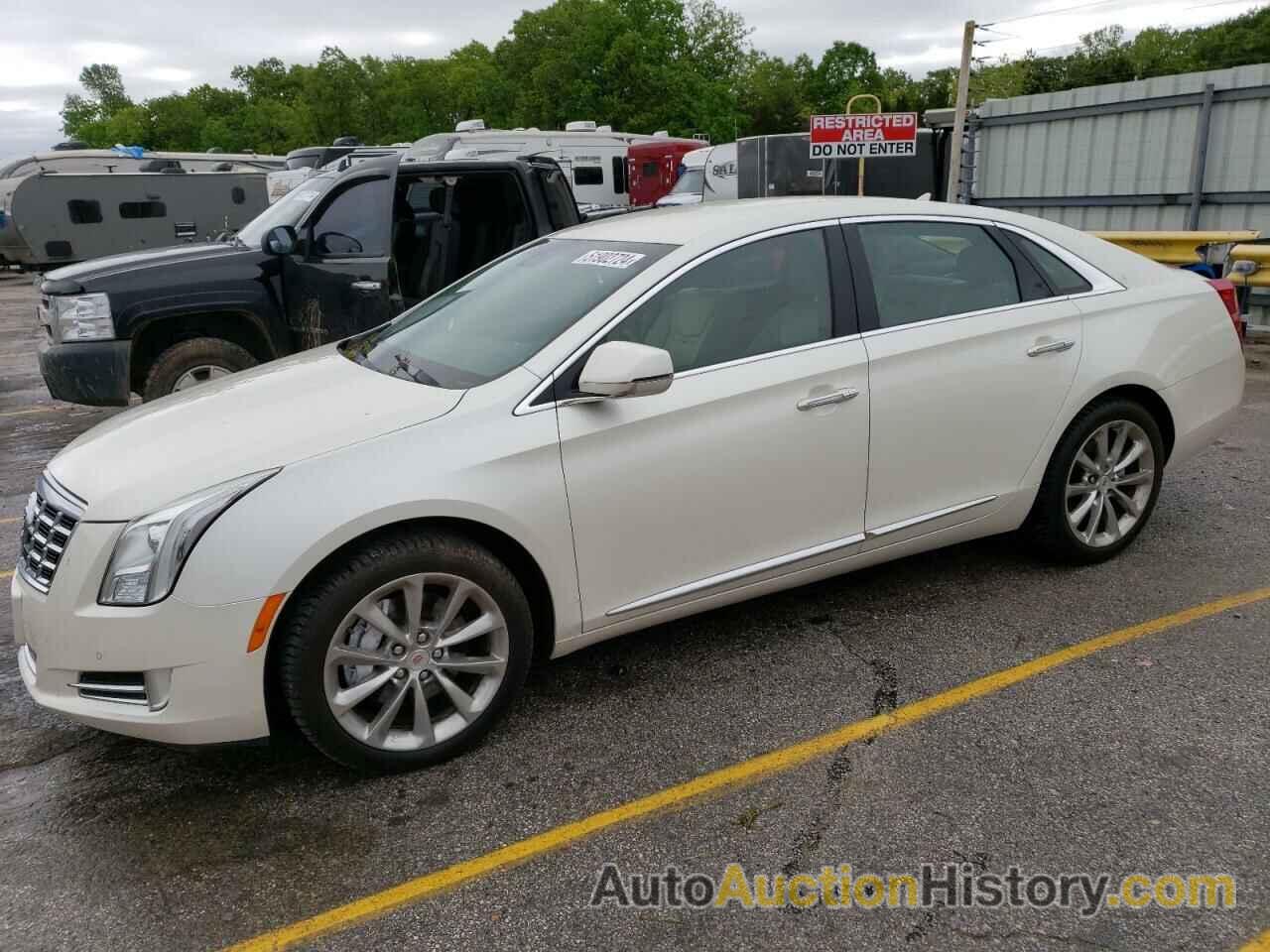 CADILLAC XTS LUXURY COLLECTION, 2G61P5S35D9155095