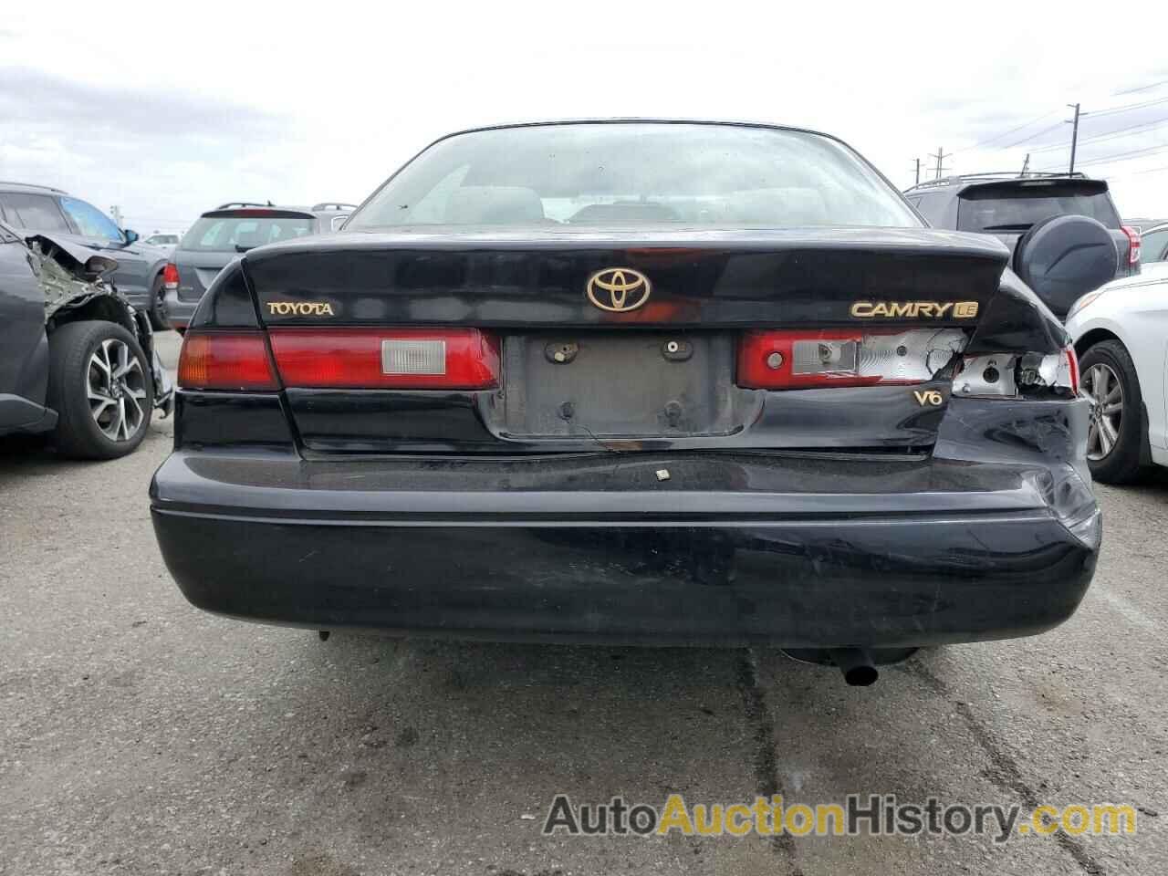 TOYOTA CAMRY LE, JT2BF22K8V0031790