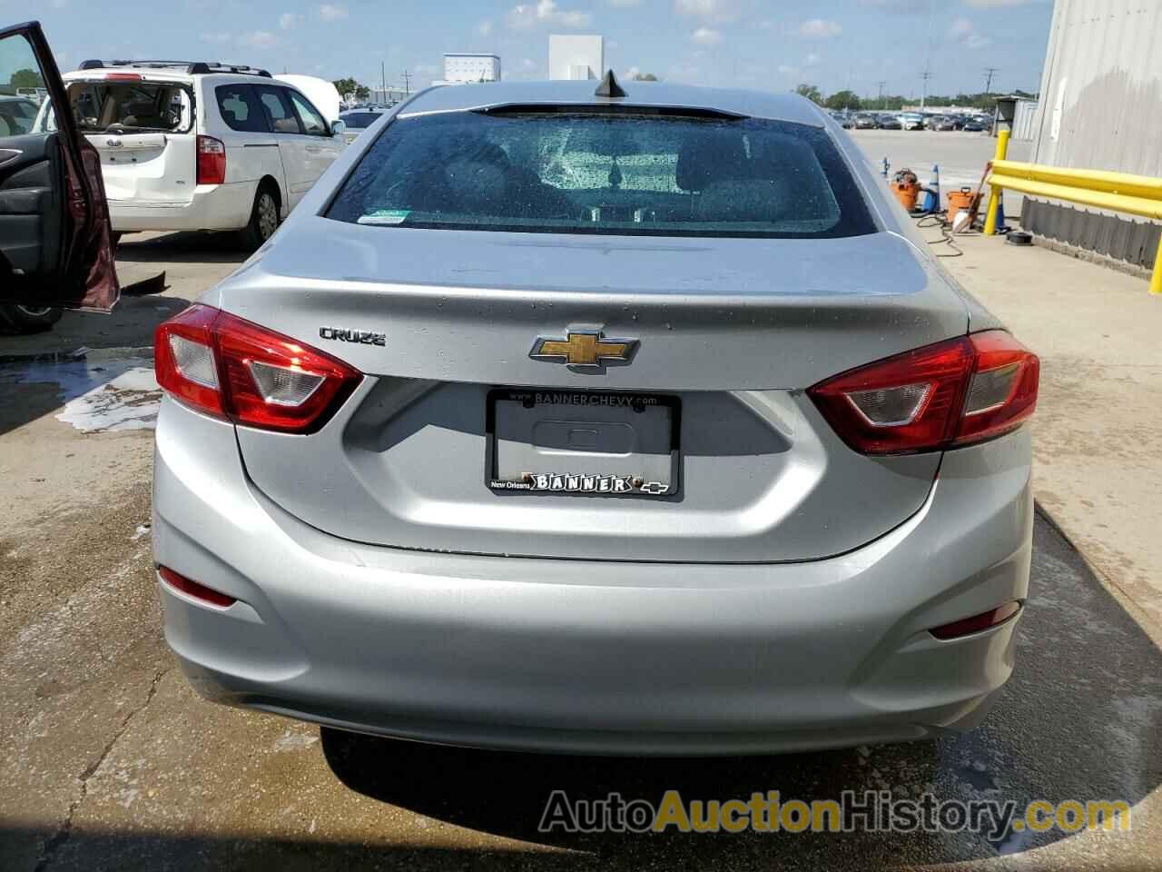 CHEVROLET CRUZE LS, 1G1BC5SM1J7188378