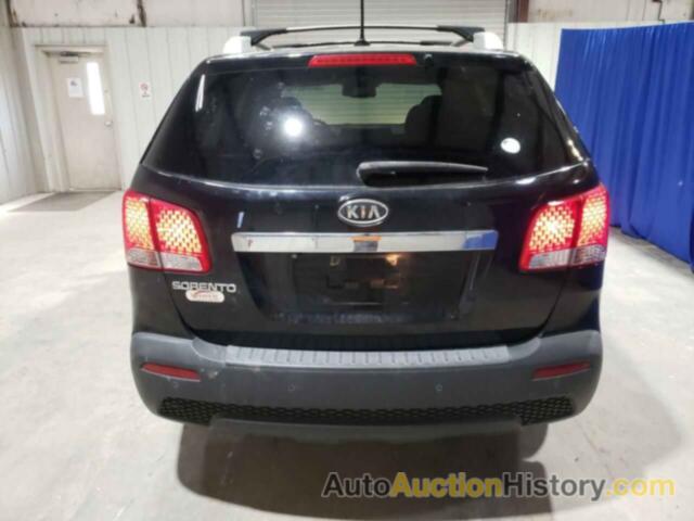 KIA SORENTO BASE, 5XYKTCA18BG164912