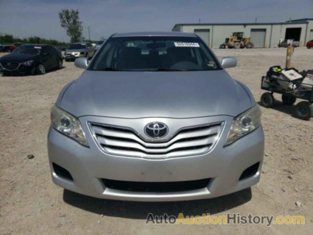 TOYOTA CAMRY BASE, 4T4BF3EK3BR209605