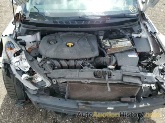 HYUNDAI ELANTRA SE, KMHDH4AE5FU452440