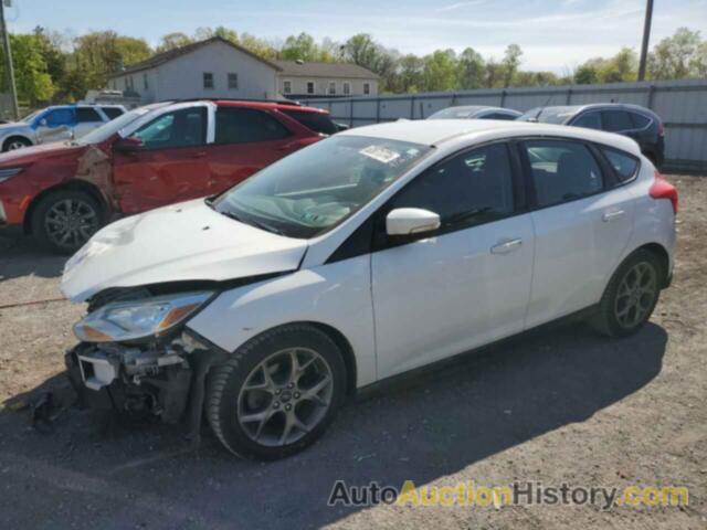 FORD FOCUS SE, 1FADP3K22DL359034