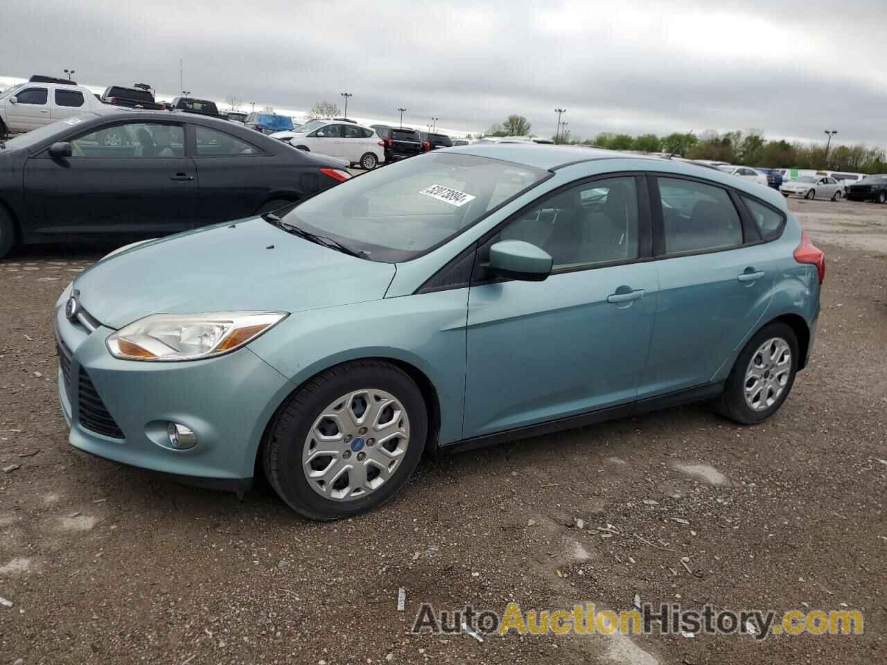 FORD FOCUS SE, 1FAHP3K23CL138929