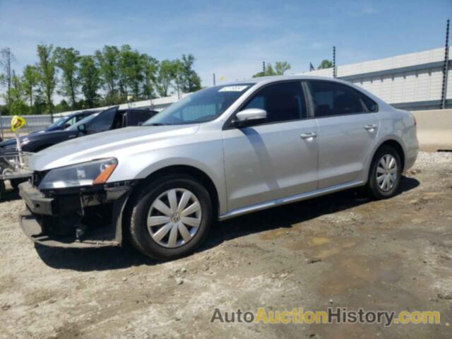 VOLKSWAGEN PASSAT S, 1VWAH7A34DC039514