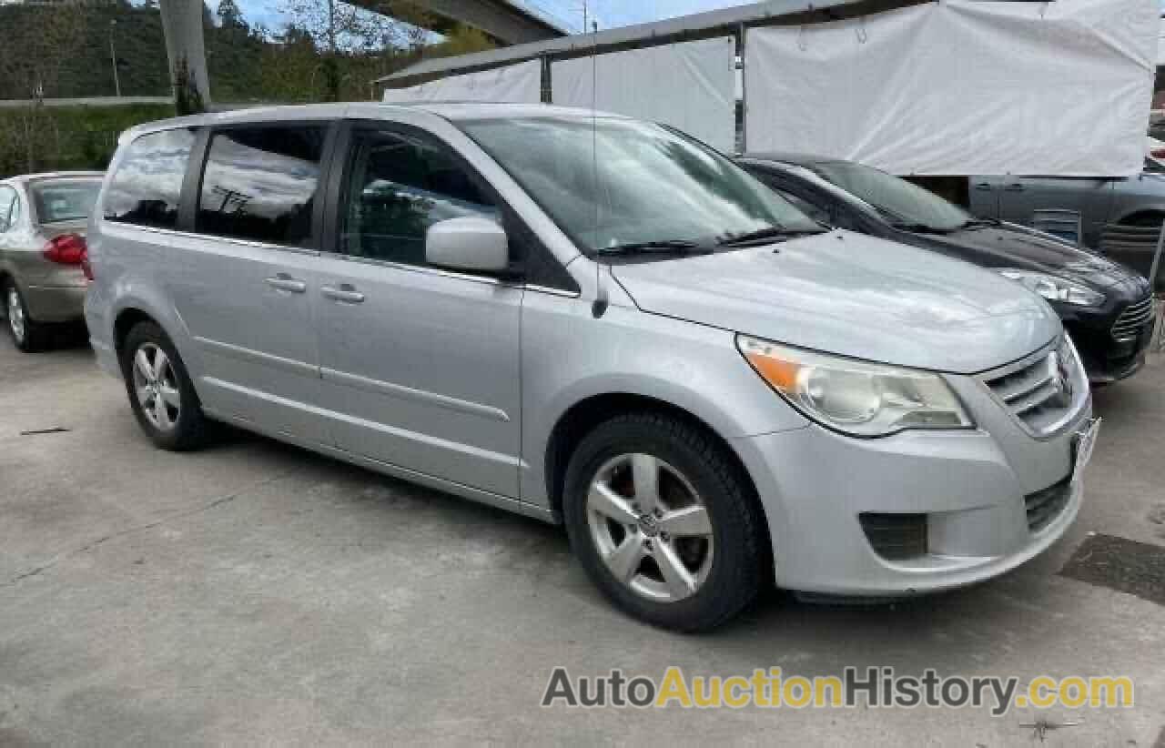 2010 VOLKSWAGEN ROUTAN SEL, 2V4RW5DX0AR324556