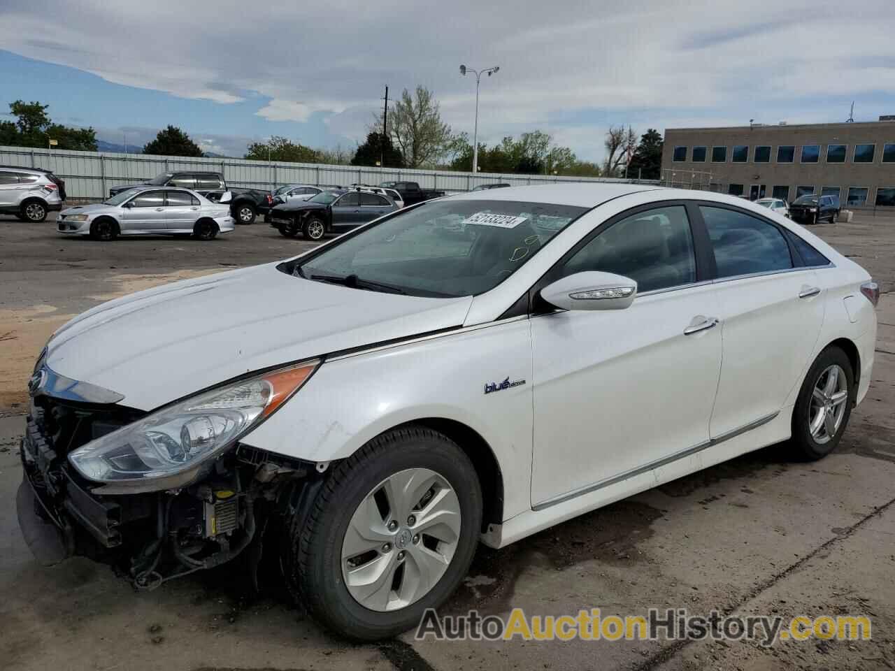 HYUNDAI SONATA HYBRID, KMHEC4A41FA129238