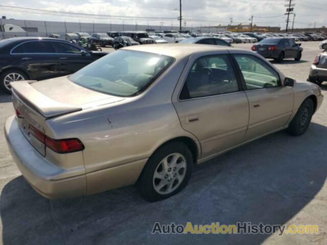 TOYOTA CAMRY LE, JT2BF28K5W0117759