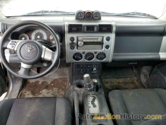 TOYOTA FJ CRUISER, JTEBU11F28K014550