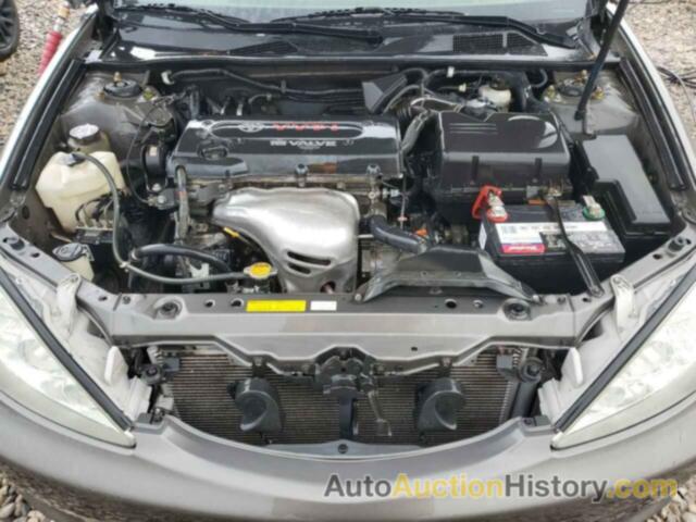 TOYOTA CAMRY LE, 4T1BE32KX6U645827