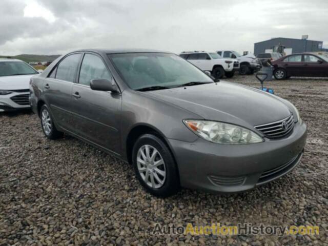 TOYOTA CAMRY LE, 4T1BE32KX6U645827