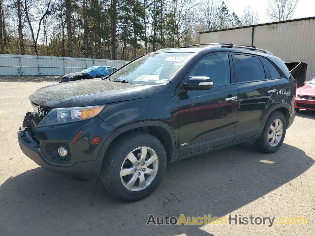 KIA SORENTO LX, 5XYKTDA65DG341680