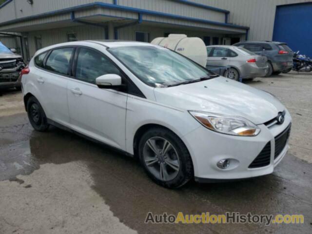 FORD FOCUS SE, 1FADP3K29EL346931