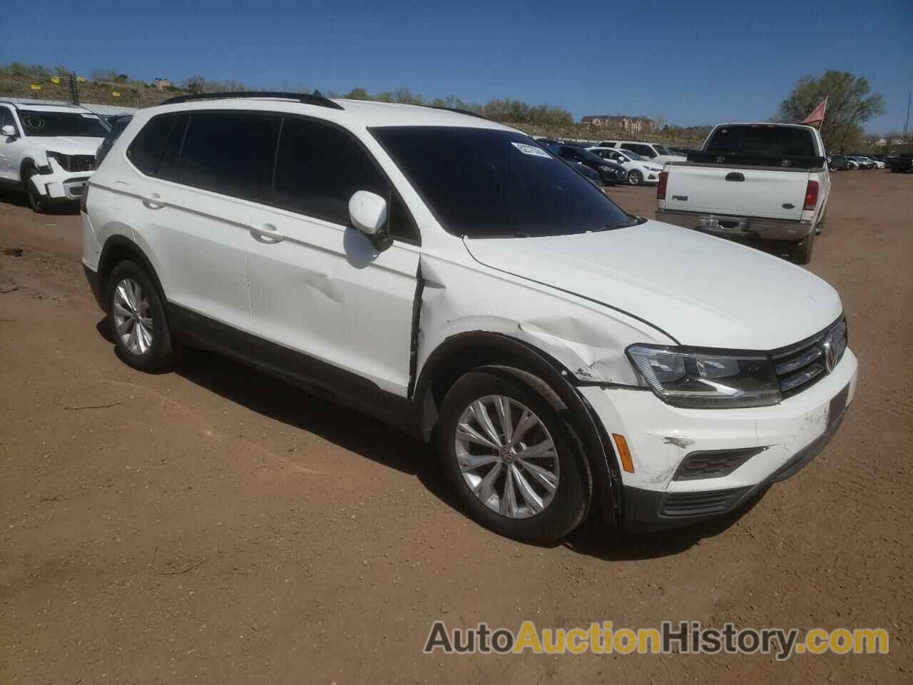 VOLKSWAGEN TIGUAN S, 3VV1B7AX1KM123844