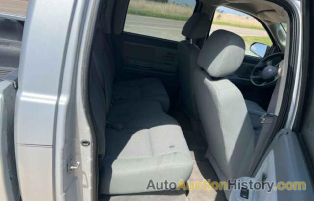 DODGE DAKOTA QUAD SLT, 1D7HE48K47S117392