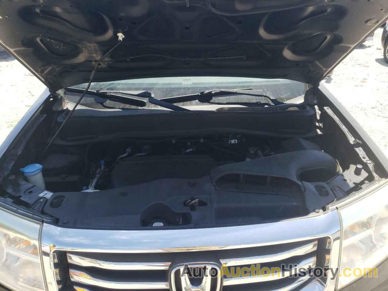 HONDA PILOT EX, 5FNYF4H43EB057740