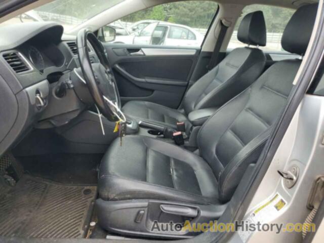 VOLKSWAGEN JETTA SE, 3VWD07AJ7EM330320