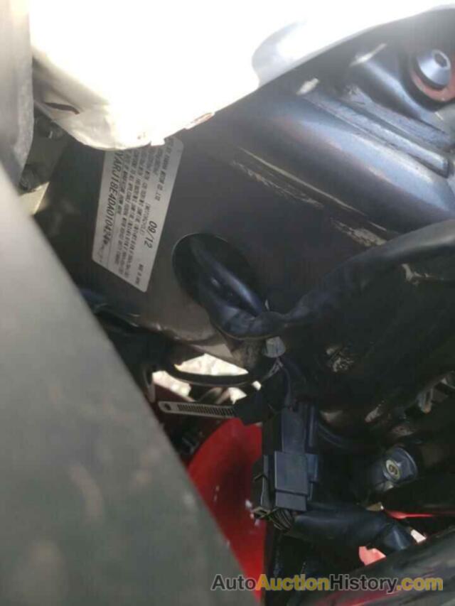 YAMAHA FZ600-800 R, JYARJ18E4DA010424