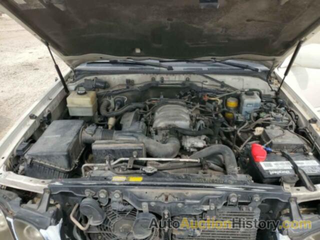 LEXUS LX470 470, JT6HT00W9X0044451