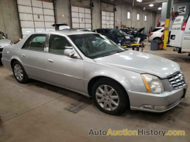 CADILLAC DTS PREMIUM COLLECTION, 1G6KH5E61BU124983