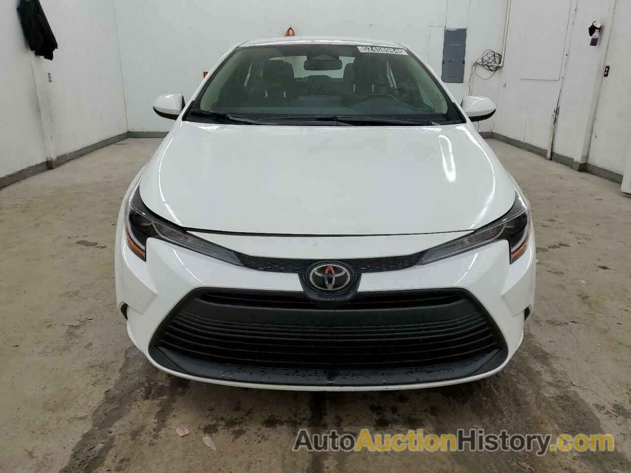 TOYOTA COROLLA LE, 5YFB4MDEXRP141218