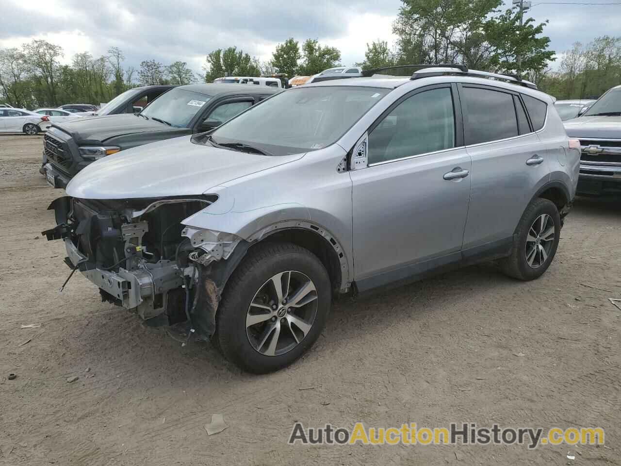 TOYOTA RAV4 XLE, 2T3RFREV2HW605336