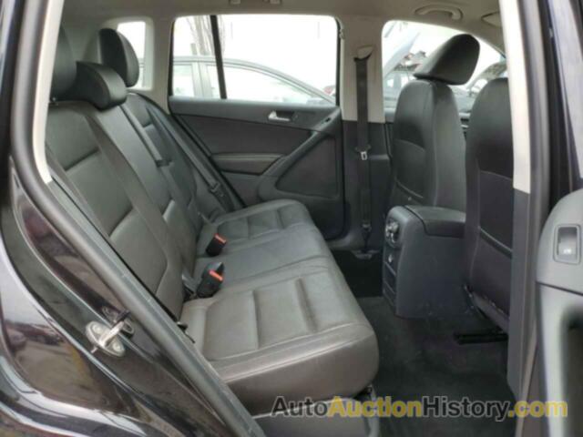 VOLKSWAGEN TIGUAN S, WVGBV7AX4GW005638