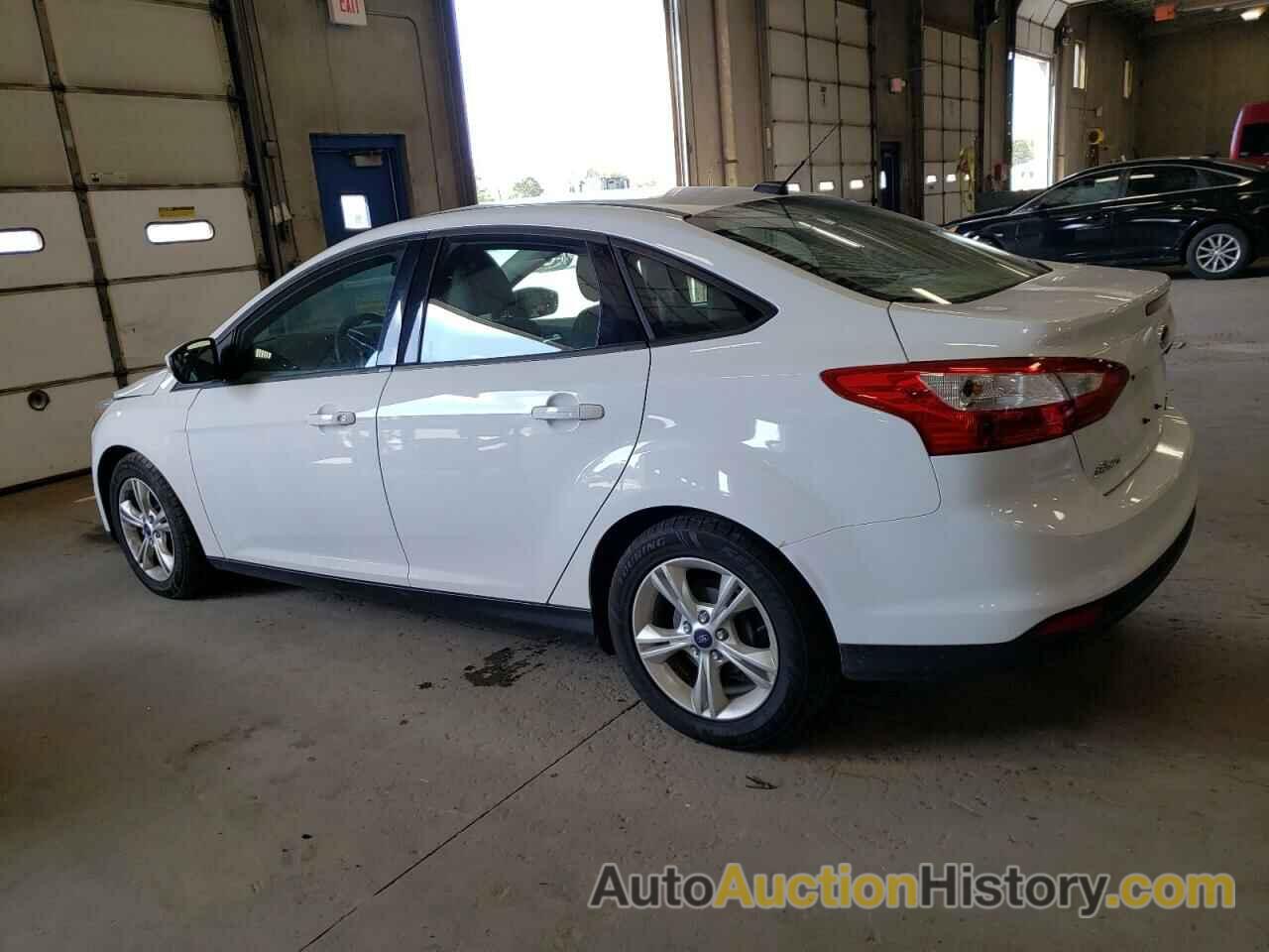 FORD FOCUS SE, 1FADP3F21EL237289