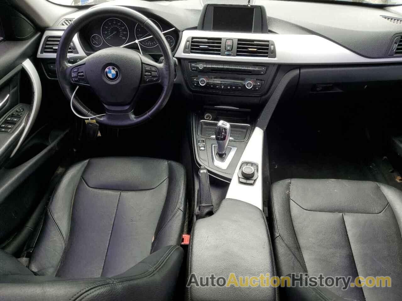 BMW 3 SERIES I, WBA3A5G53CNP16016