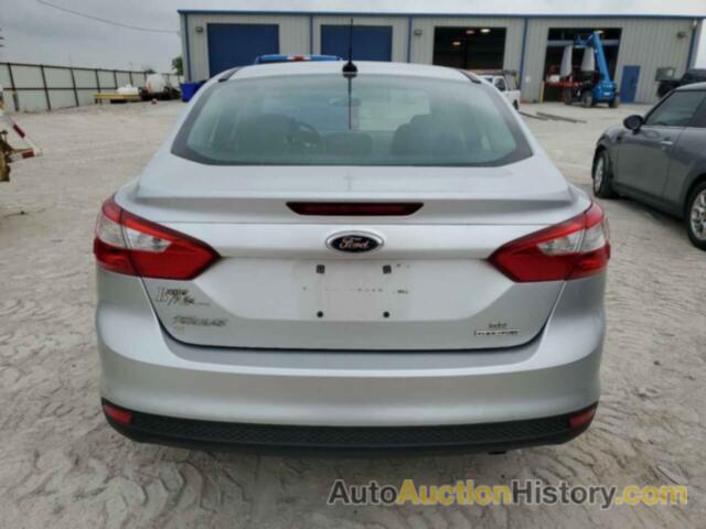 FORD FOCUS SE, 1FADP3F22EL449005