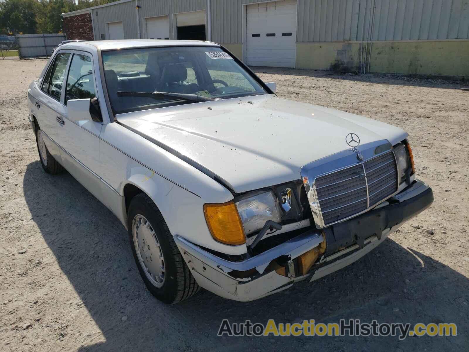 1990 MERCEDES-BENZ E CLASS E, WDBEA30D2LB170570