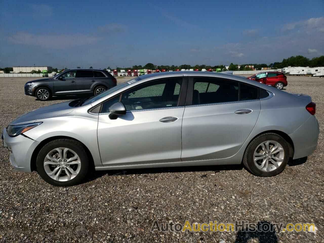 2019 CHEVROLET CRUZE LT, 1G1BE5SMXK7115652