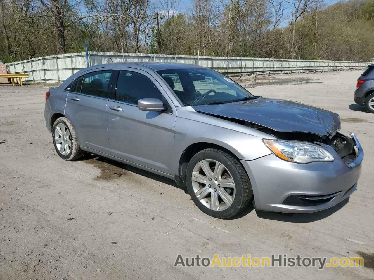 CHRYSLER 200 TOURING, 1C3CCBBB5DN584665