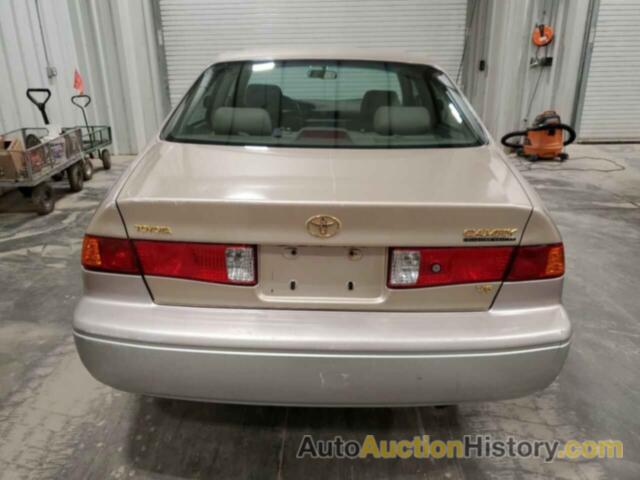 TOYOTA CAMRY LE, JT2BF28K710318149