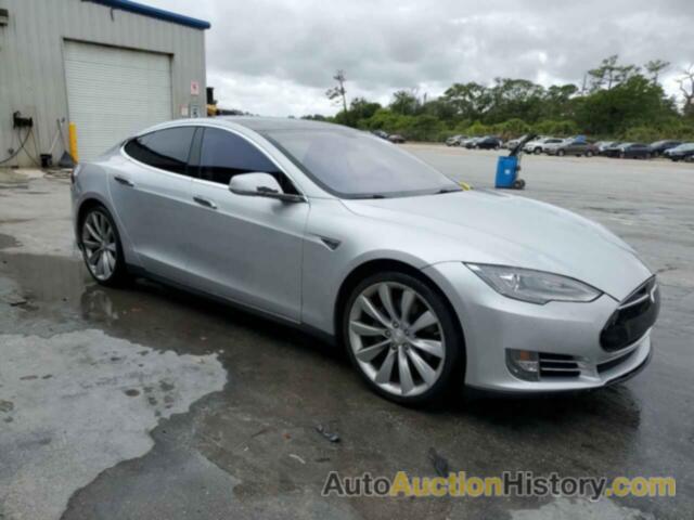 TESLA MODEL S, 5YJSA1CN7DFP16372