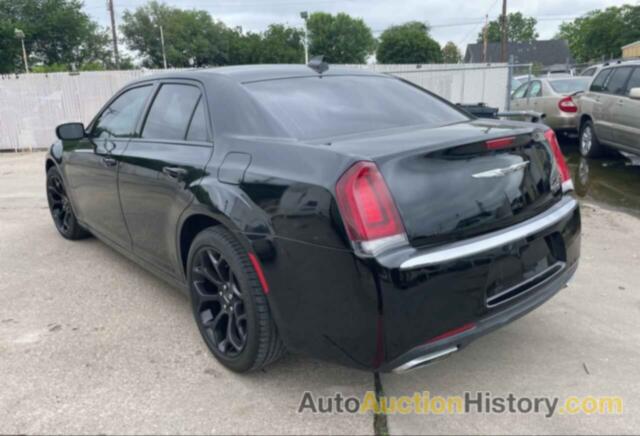 CHRYSLER 300 S, 2C3CCABG3KH758230