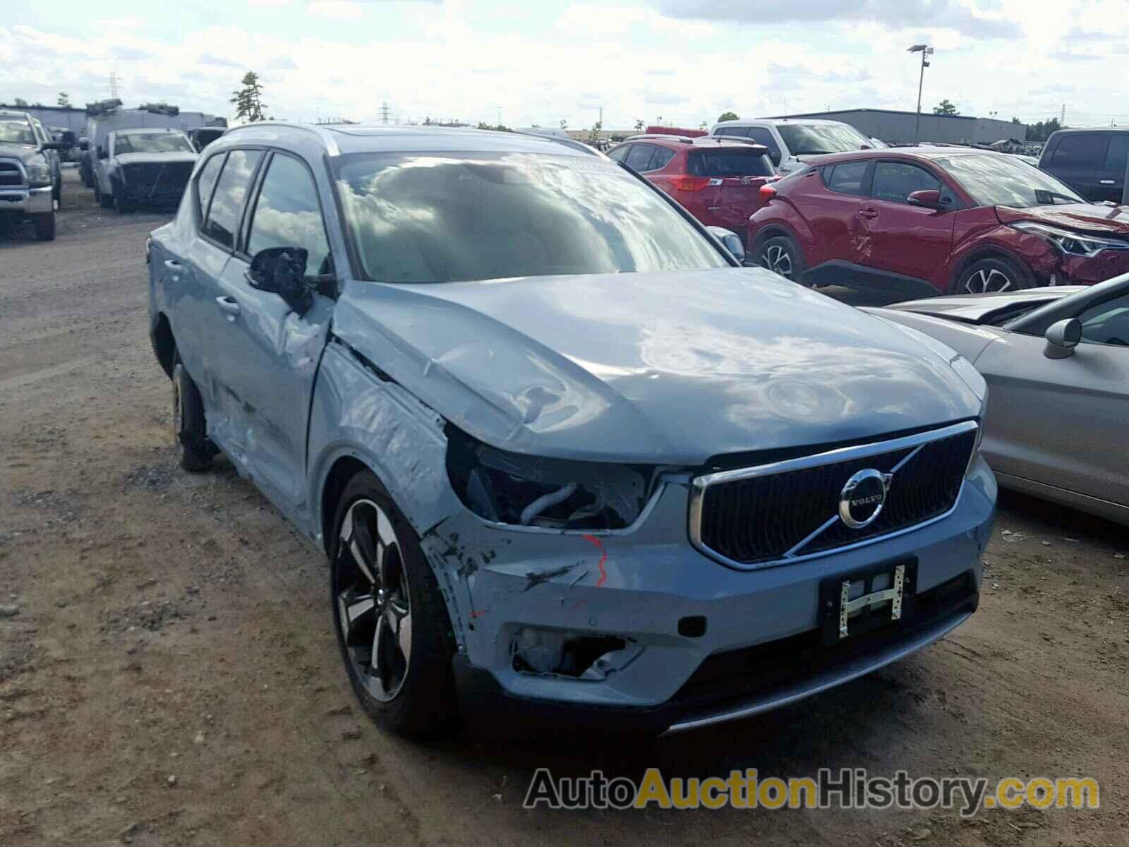 2019 VOLVO XC40 T5 MO T5 MOMENTUM, YV4162UK8K2090156