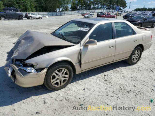 TOYOTA CAMRY LE, 4T1BF22K8YU944016