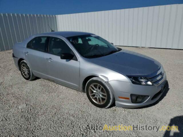 FORD FUSION S, 3FAHP0GAXBR126078