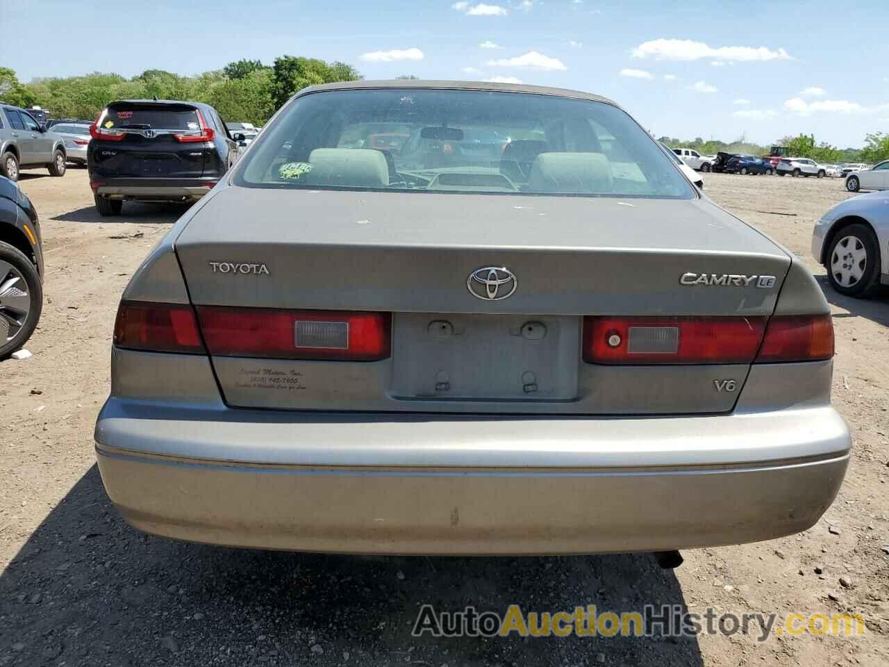 TOYOTA CAMRY LE, JT2BF22K9X0164111
