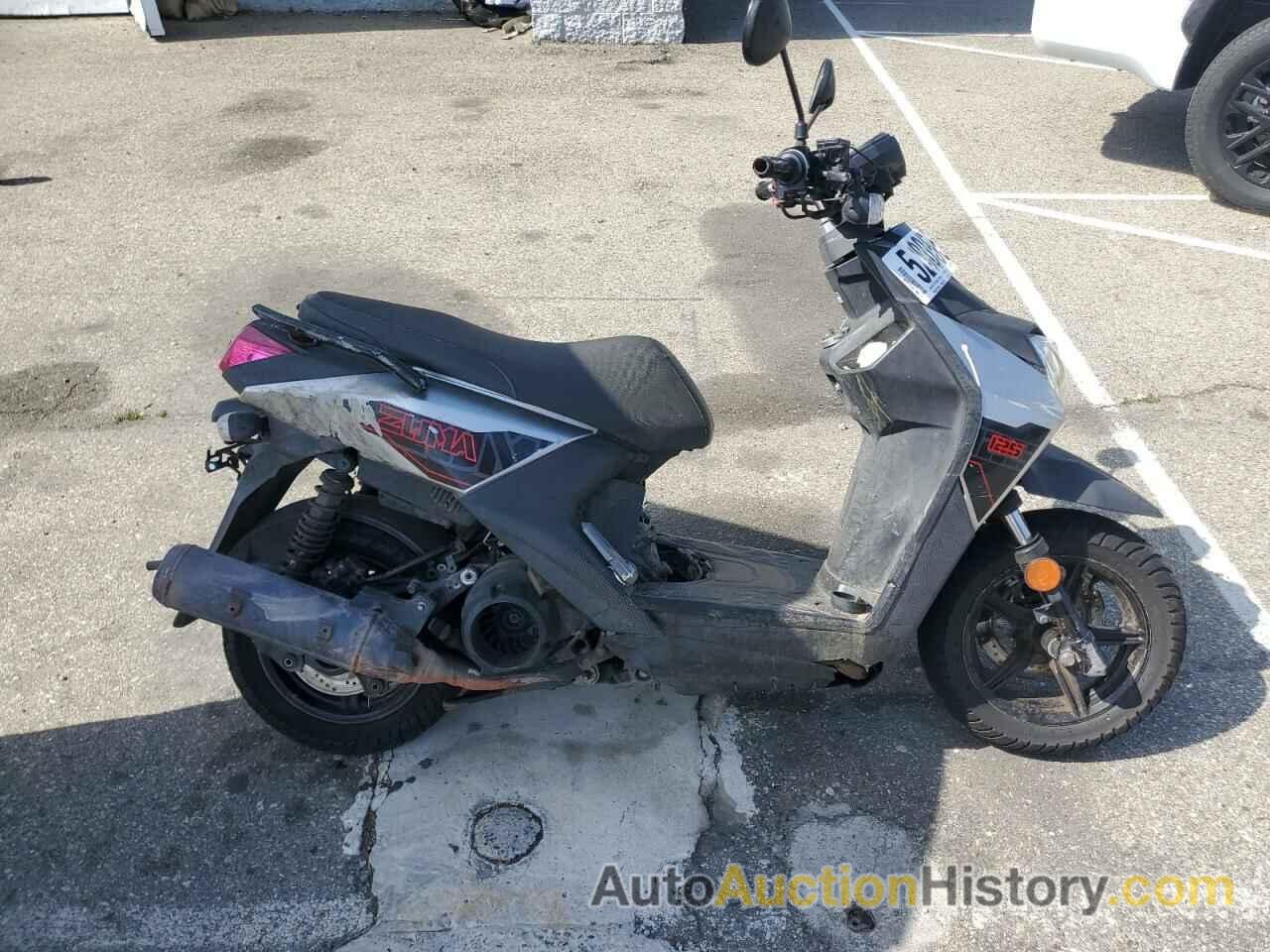 YAMAHA SCOOTER, RKRSEB1Y8JA002657