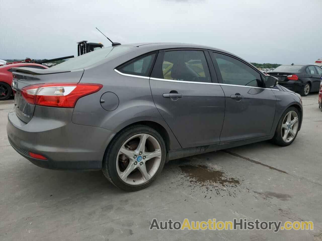 FORD FOCUS TITANIUM, 1FAHP3J2XCL161125