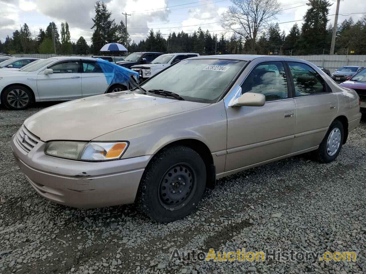 TOYOTA CAMRY LE, JT2BG22K9X0305918