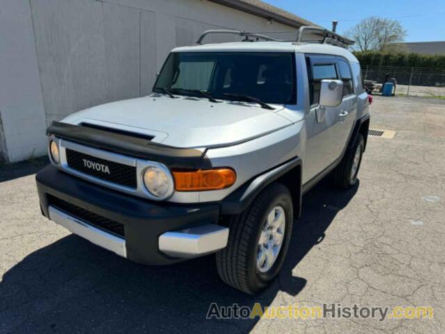 TOYOTA FJ CRUISER, JTEBU11F870071507